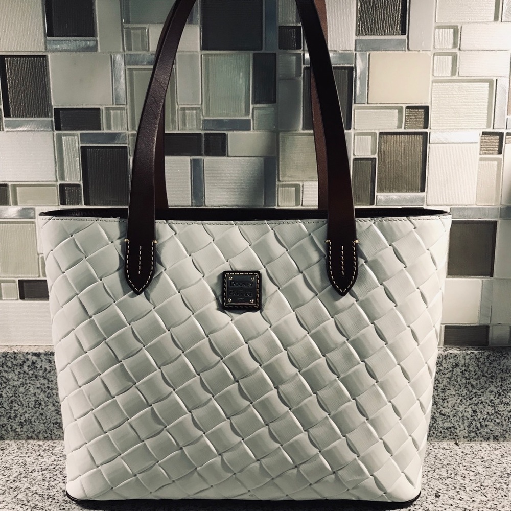 Dooney & Bourke Bag